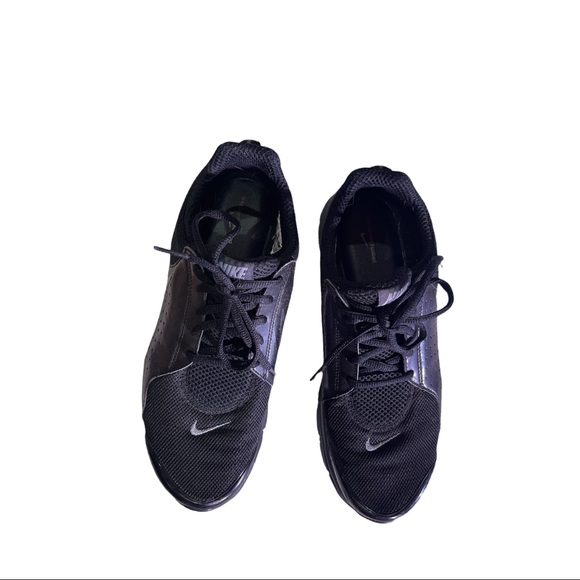 Nike Training in Season TR great condition black shoes. - Picture 2 of 6